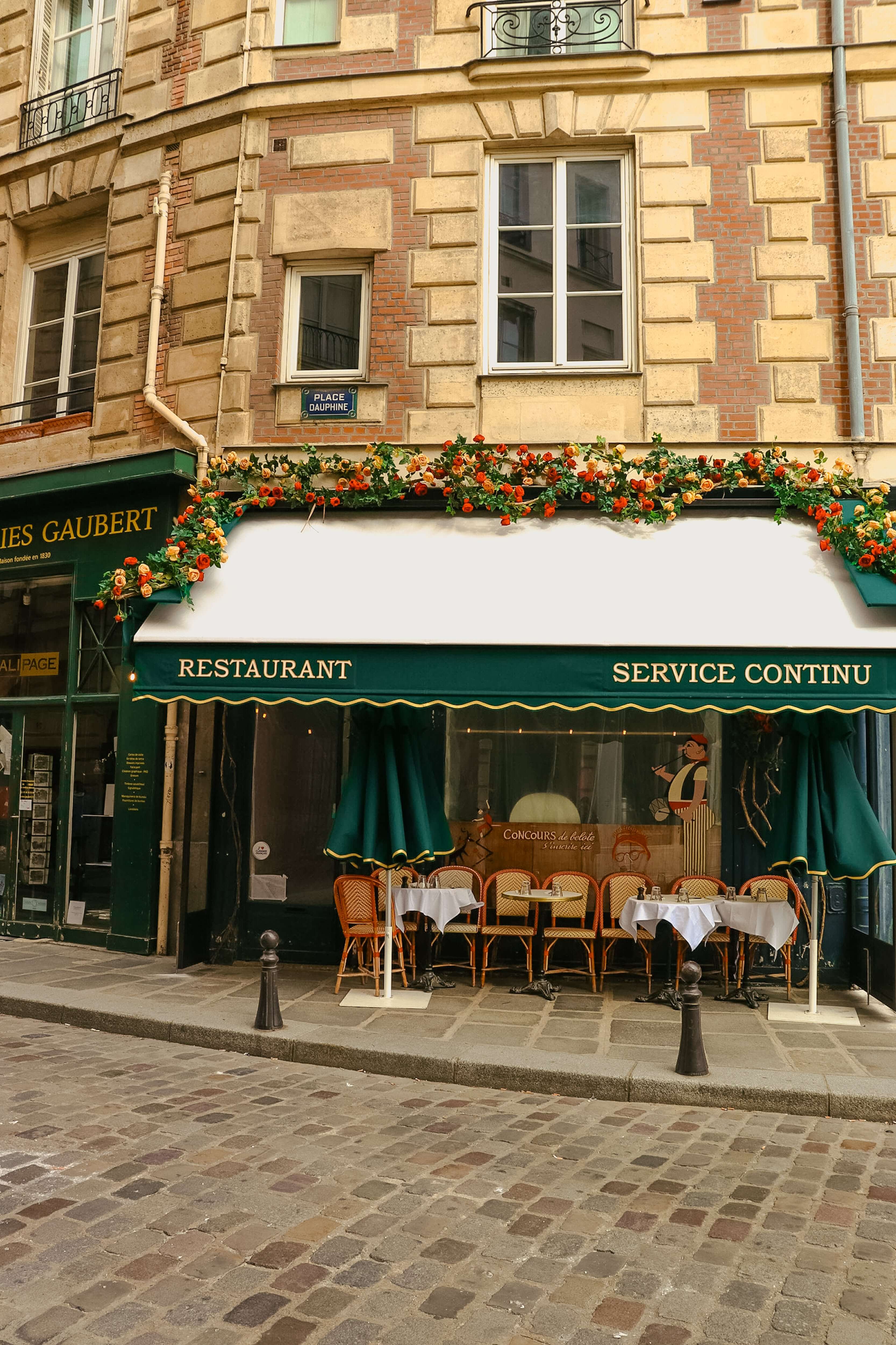 photo of outside Restaurant front